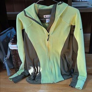 Columbia Women's Yellow and Brown Ski Jacket